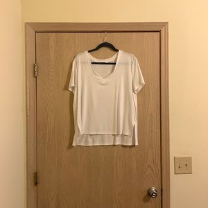 White high-low tee